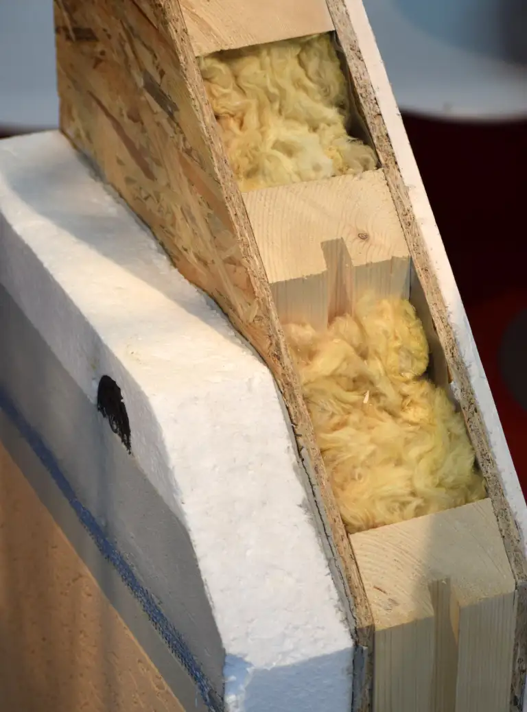 Styropian, płyta osb, wełna mineralna